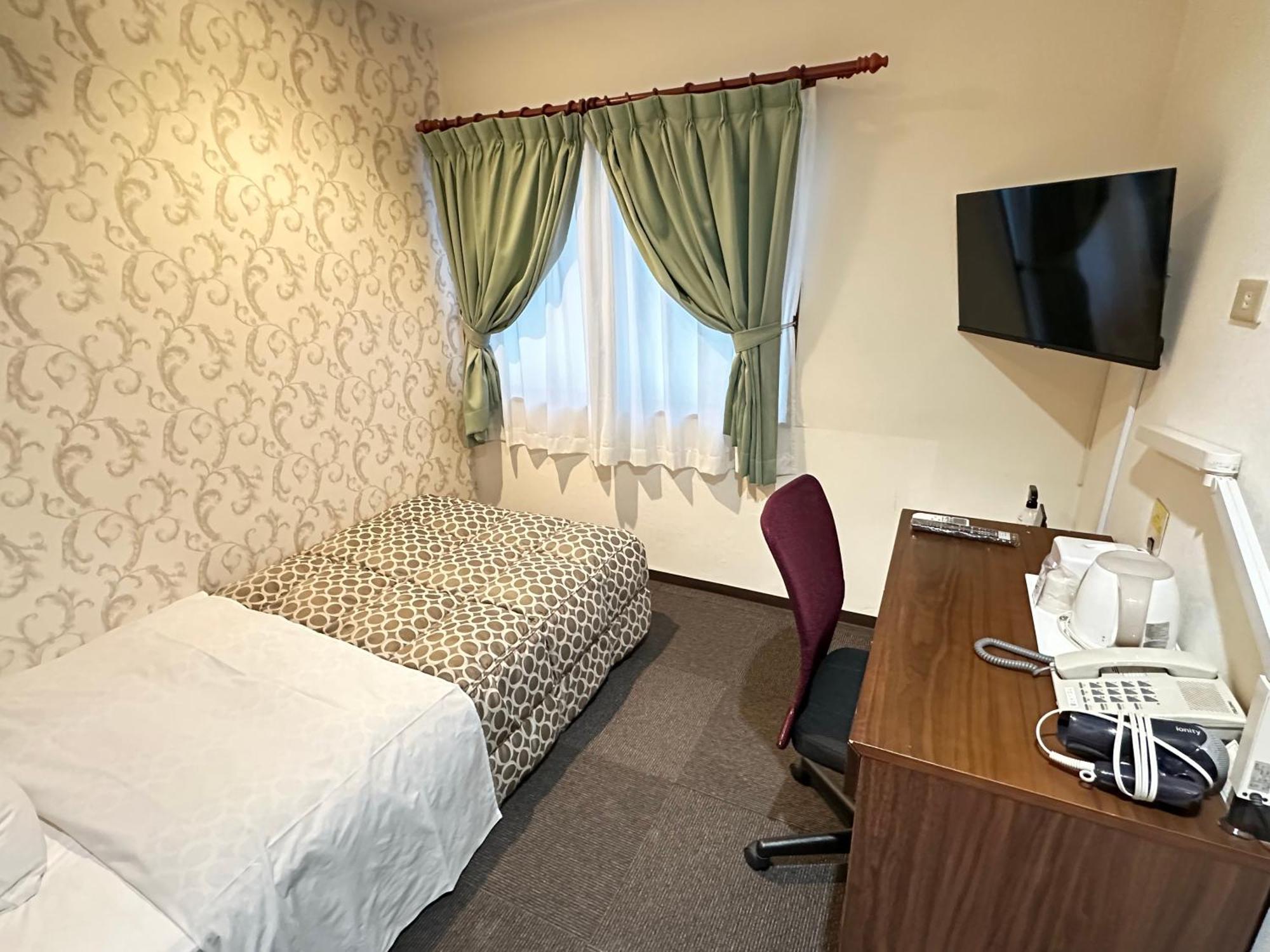 Futsukaichi Green Hotel Csikusino Kültér fotó